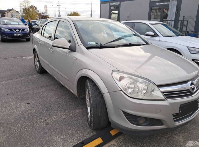 Opel Astra 2010
