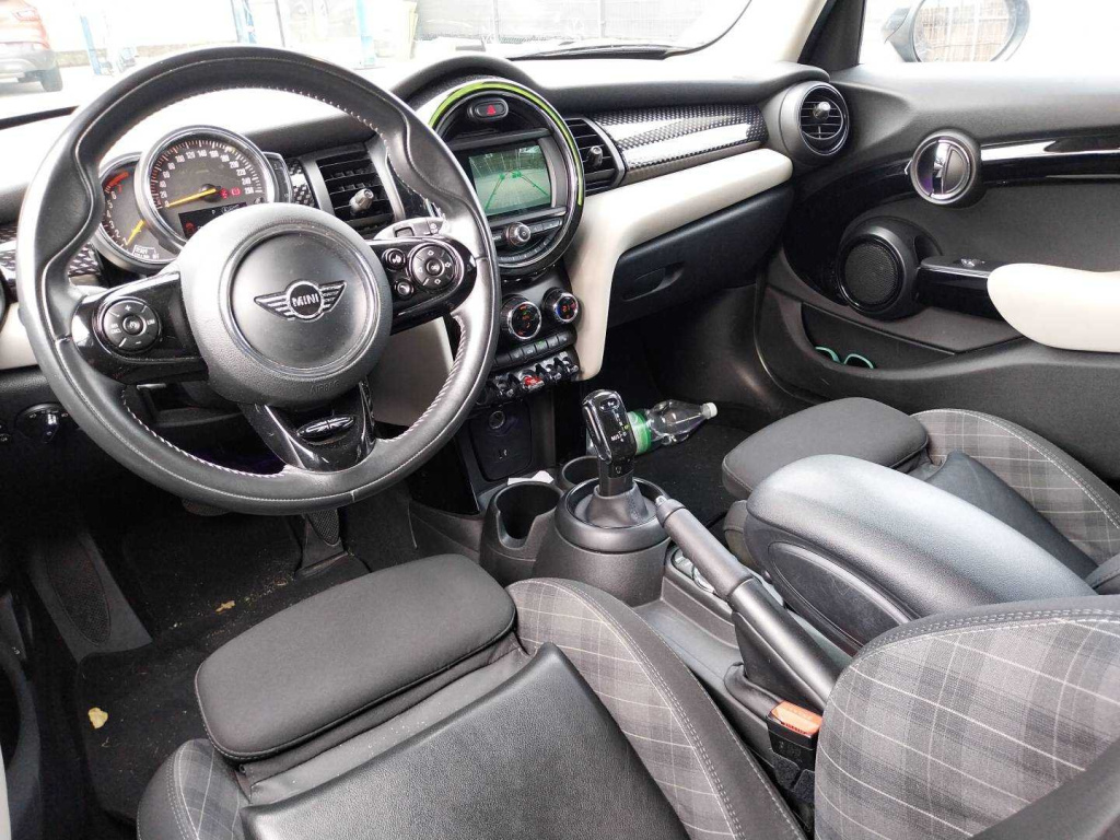MINI 5-door