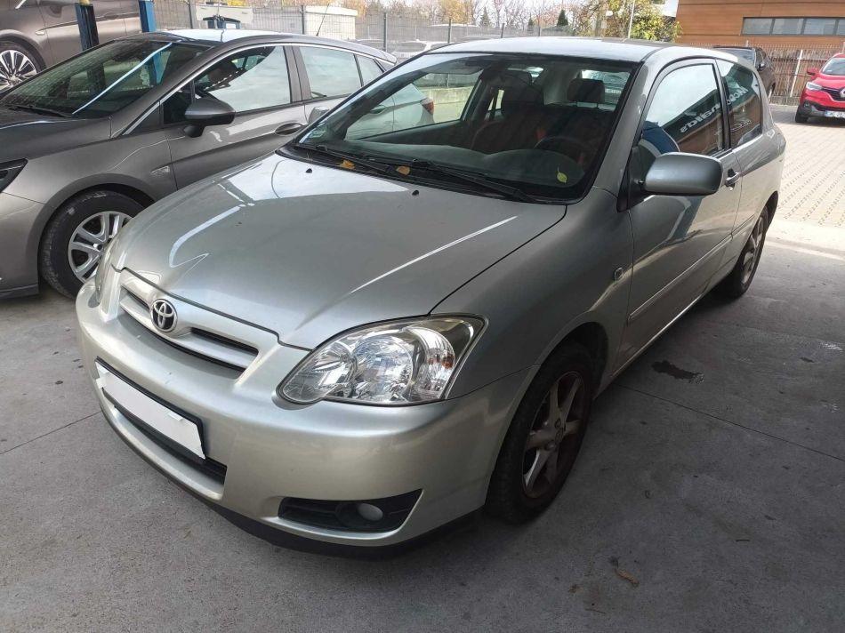 Toyota Corolla - 2005
