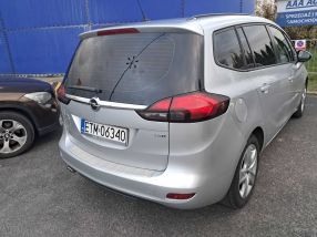 Opel Zafira - 2016