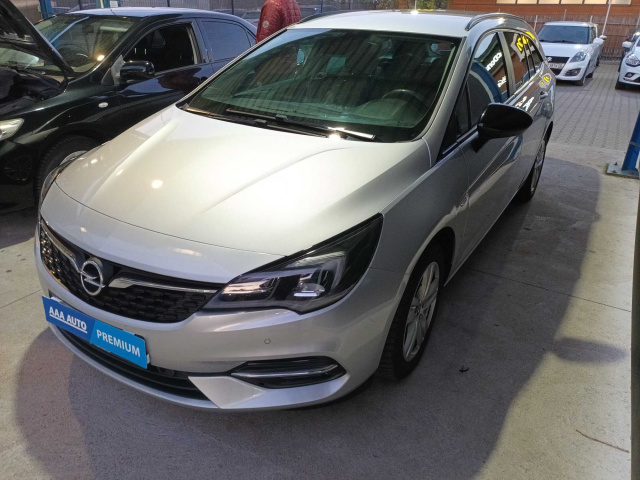 Opel Astra 2021