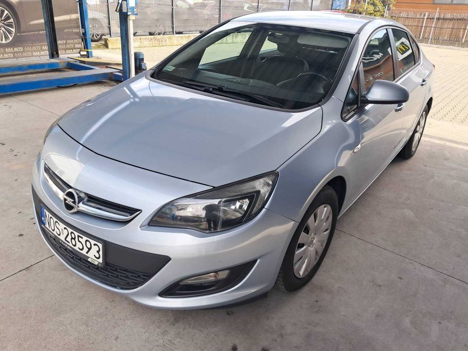 Opel Astra - 2018