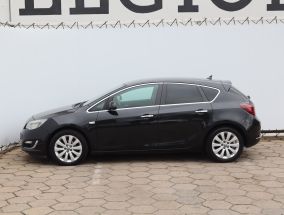 Opel Astra - 2013