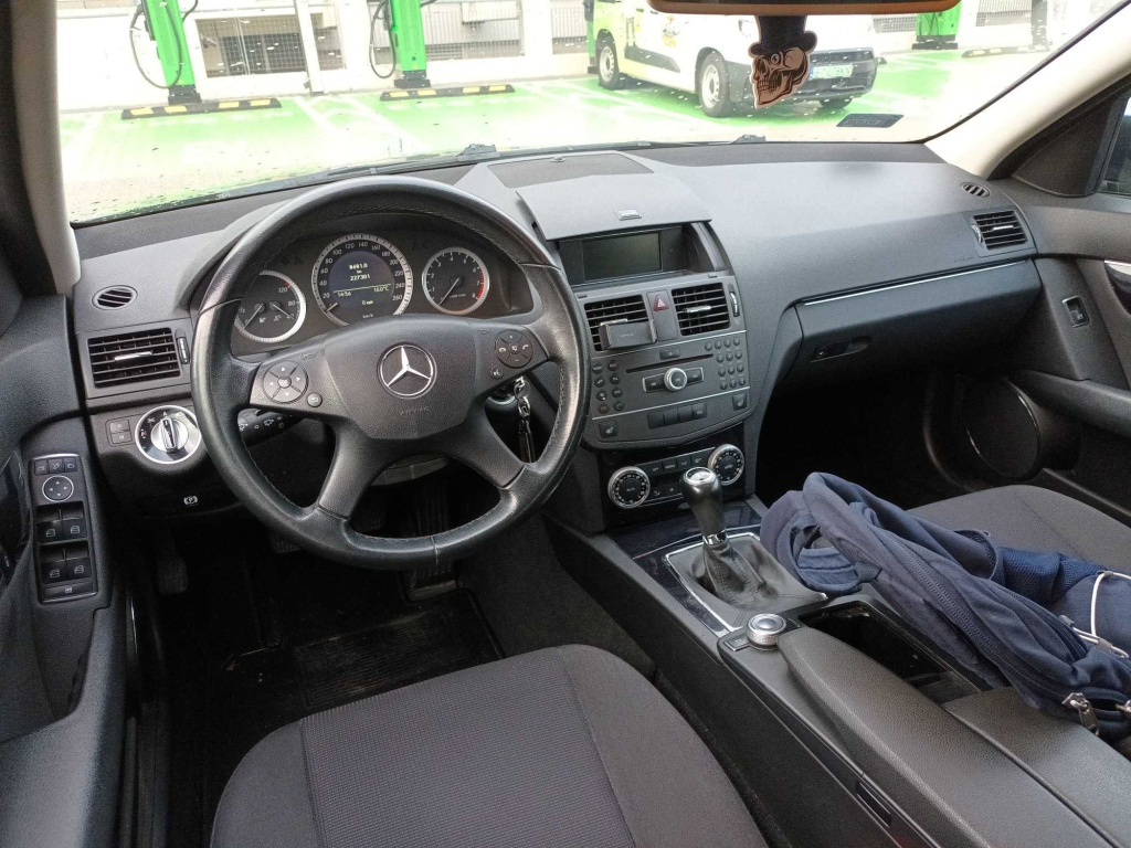Mercedes-Benz C
