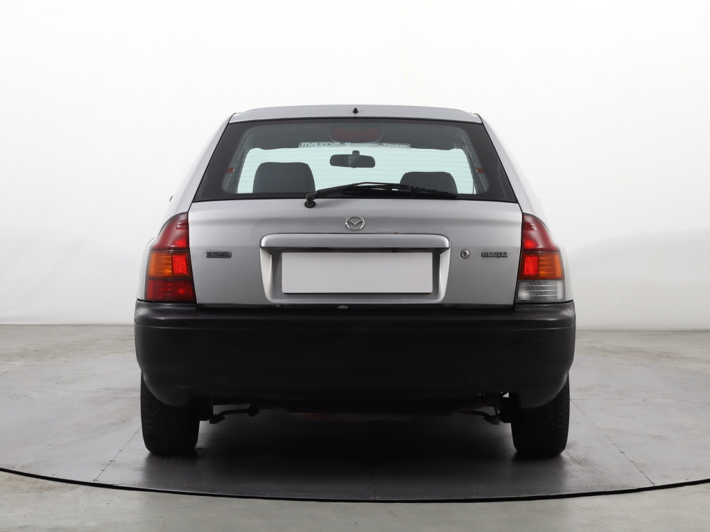 Mazda 323