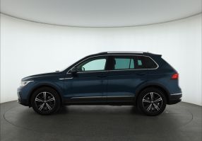 Volkswagen Tiguan - 2021
