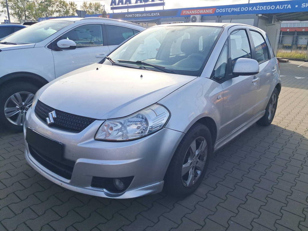 Suzuki SX4