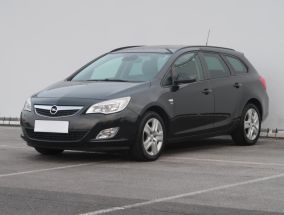 Opel Astra - 2012