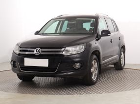Volkswagen Tiguan - 2011