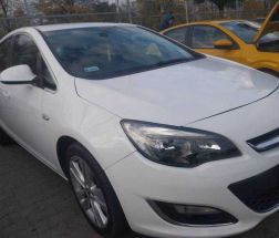 Opel Astra - 2012