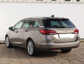 Opel Astra - 2016