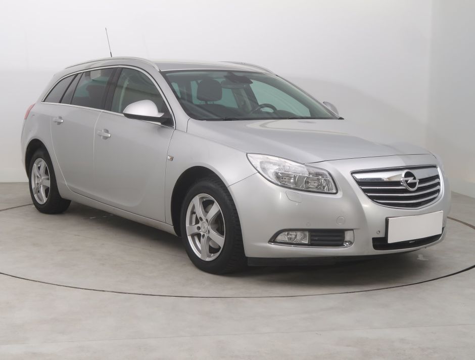 Opel Insignia - 2011