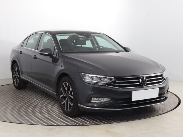 Volkswagen Passat 2021