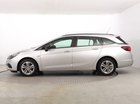 Opel Astra - 2021