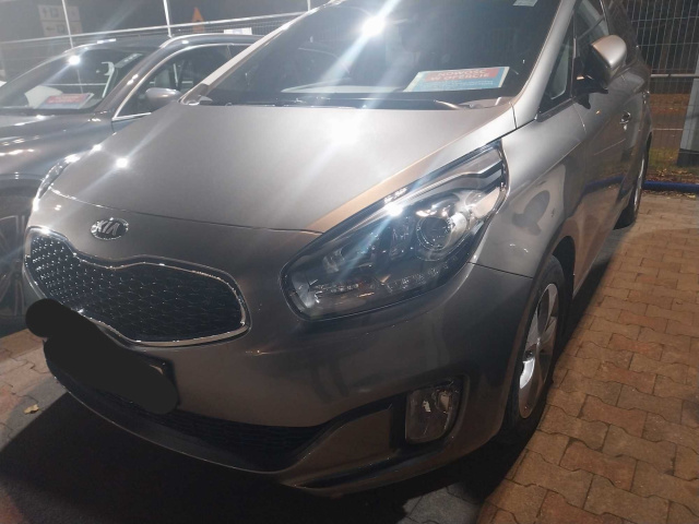 Kia Carens 2015