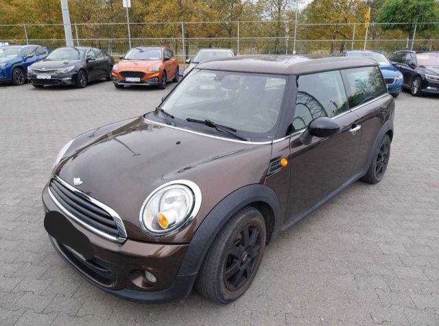MINI Clubman 2011