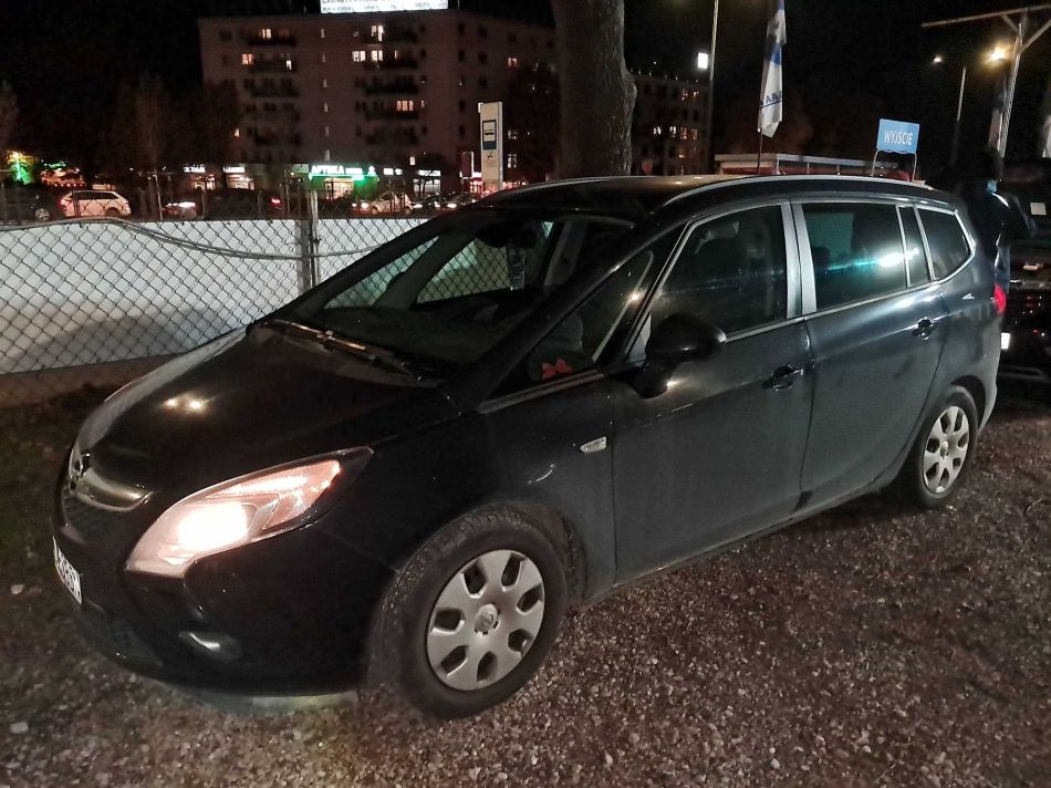 Opel Zafira Tourer - 2013