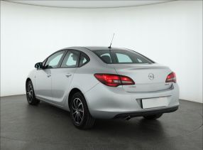 Opel Astra - 2016