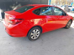 Opel Astra - 2015