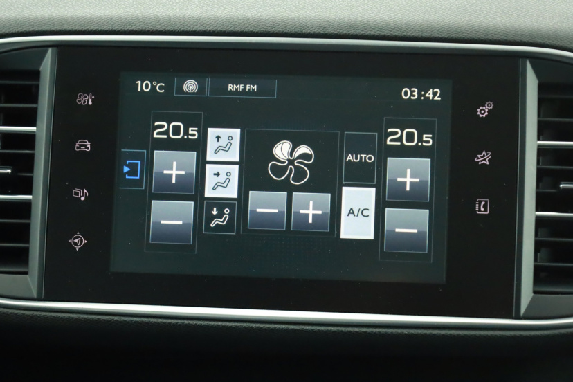Peugeot 308, 2015
