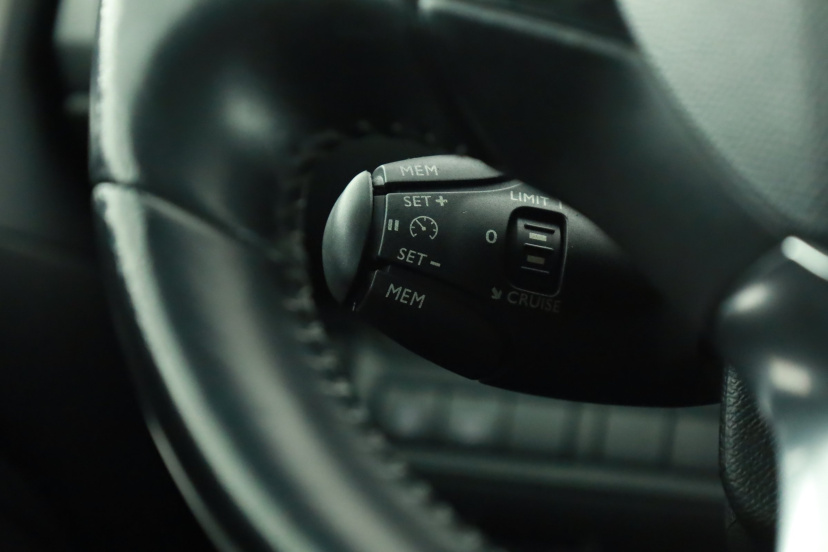 Peugeot 308, 2015