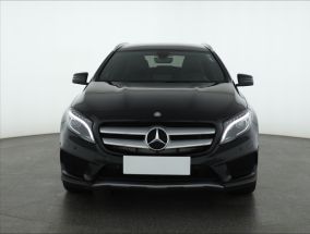 Mercedes-Benz GLA - 2016