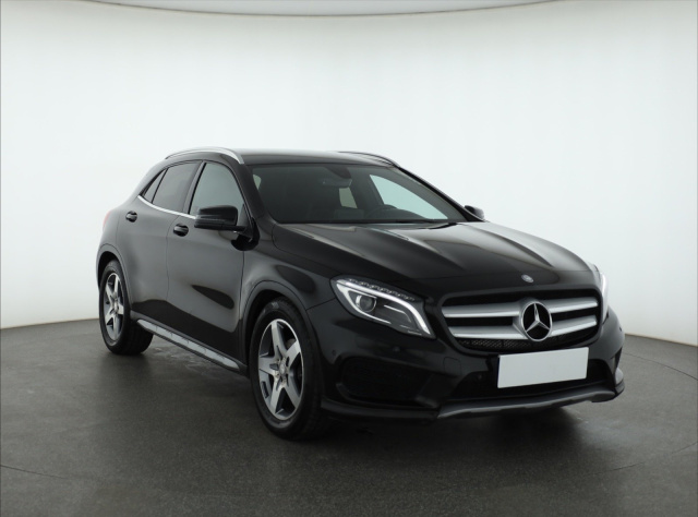 Mercedes-Benz GLA 2016