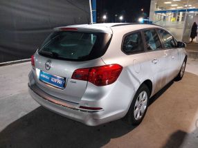 Opel Astra - 2015