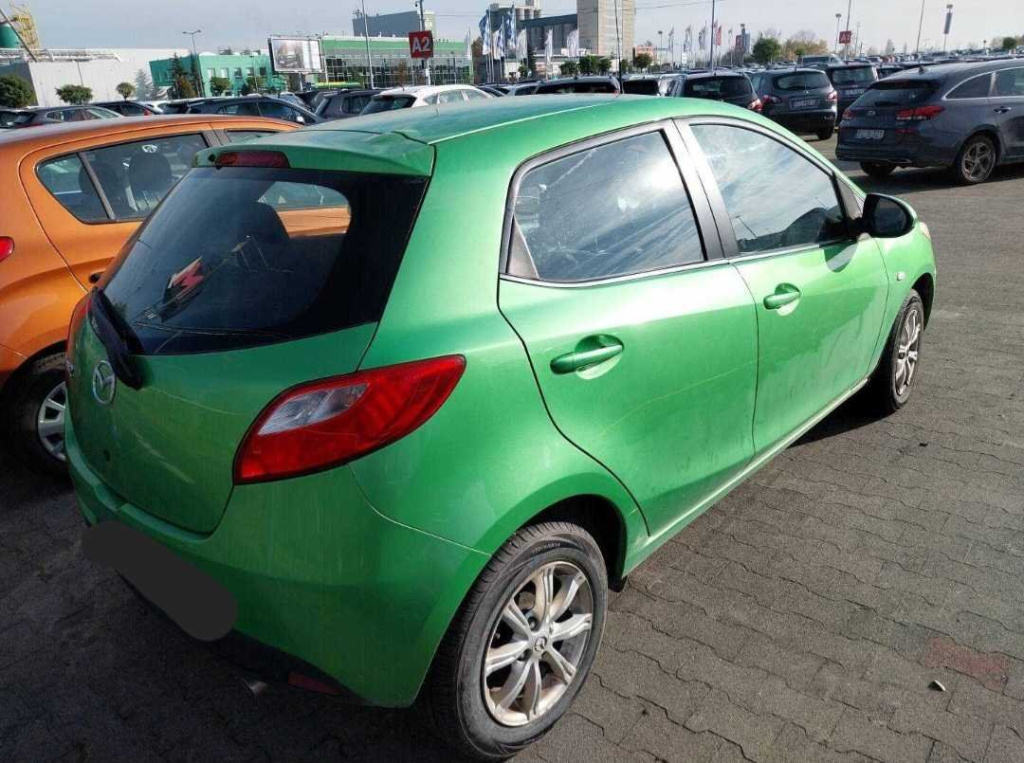 Mazda 2