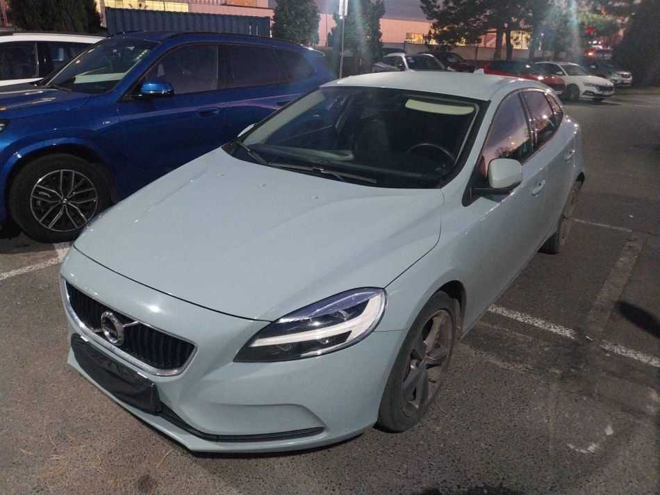 Volvo V40 - 2018