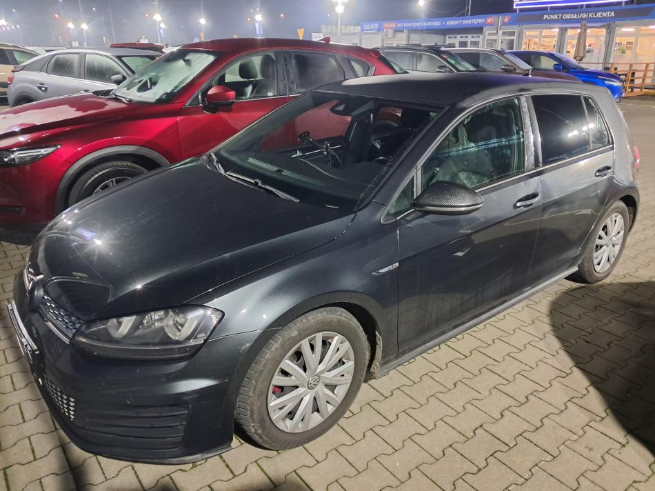 Volkswagen Golf - 2015