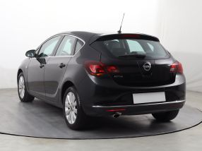 Opel Astra - 2015
