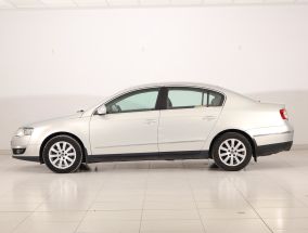 Volkswagen Passat - 2009
