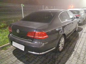 Volkswagen Passat - 2011