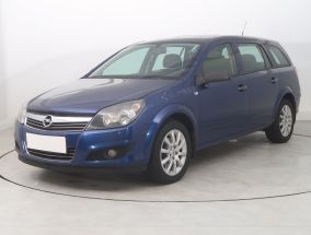 Opel Astra - 2012