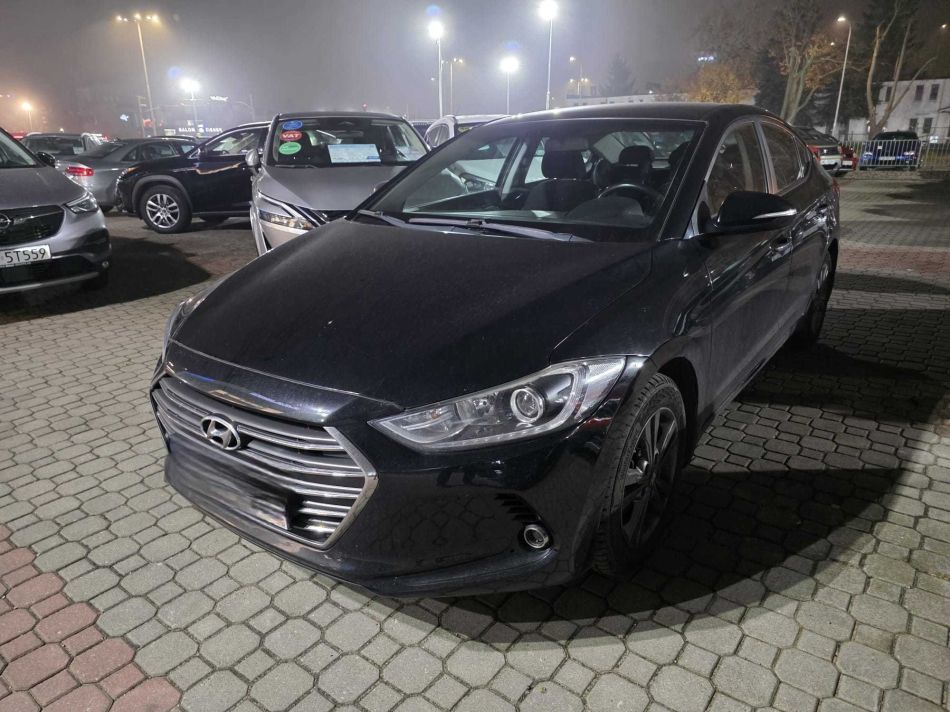 Hyundai Elantra - 2016