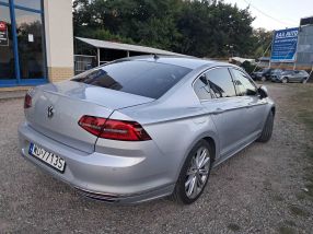 Volkswagen Passat - 2015