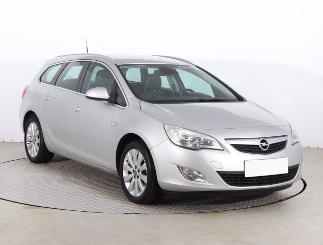Opel Astra, 2012