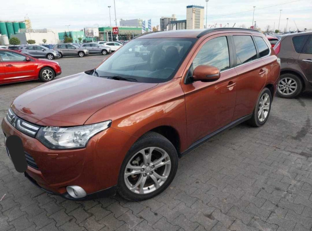 Mitsubishi Outlander 2014