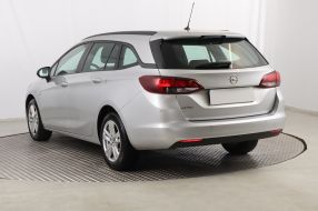Opel Astra - 2020