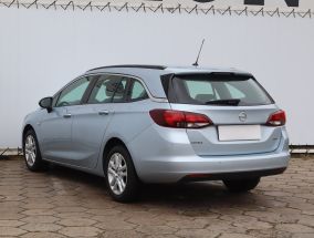 Opel Astra - 2016