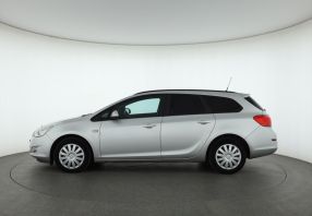 Opel Astra - 2012
