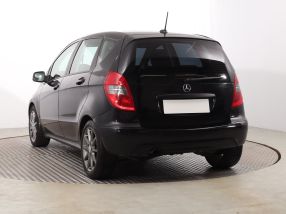Mercedes-Benz A - 2011