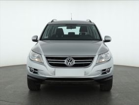 Volkswagen Tiguan - 2011