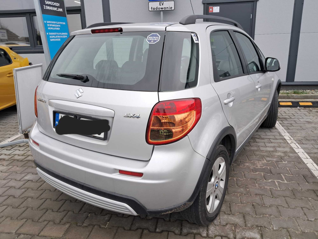 Suzuki SX4