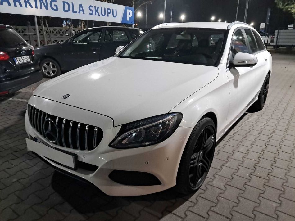 Mercedes-Benz C - 2015