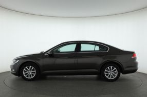 Volkswagen Passat - 2017