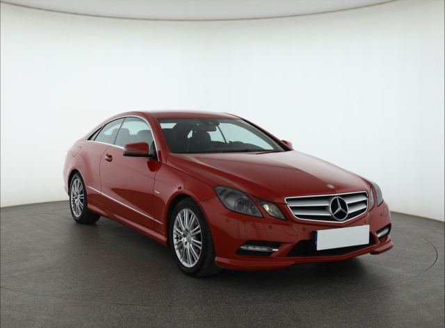 Mercedes-Benz E 2012