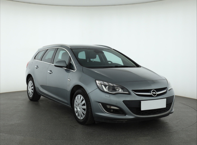 Opel Astra 2012