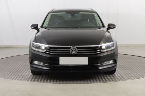 Volkswagen Passat - 2016